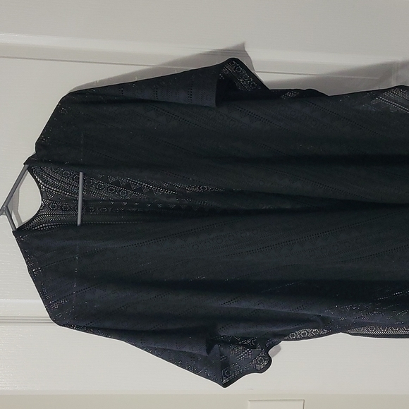 Shawl - Picture 1 of 3